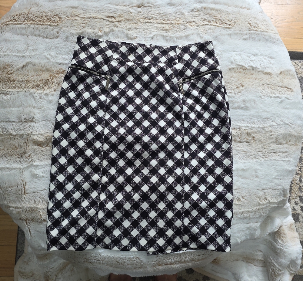 MICHAEL Michael Kors Black and White Check Pencil Skirt